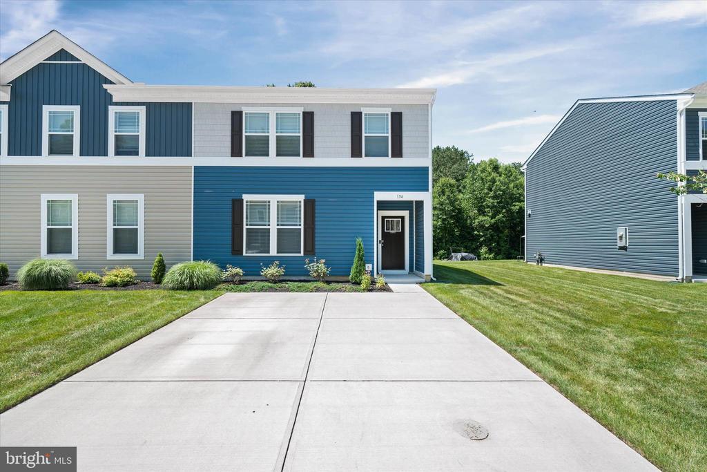 154 Currant Cir in Magnolia, DE - Building Photo