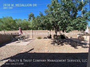 2838 W Medallion Dr in Tucson, AZ - Building Photo - Building Photo
