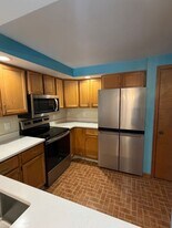 142 Northwood Dr in Depew, NY - Building Photo