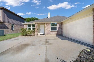 1713 Harvest Crossing Dr in Wylie, TX - Building Photo - Building Photo