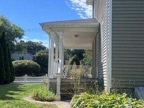 36 Treadwell Ave in Westport, CT - Building Photo - Building Photo