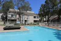 Pool - Torrey Pines Village Apartamentos in San Diego, California