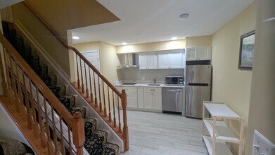 4688 Woodland Rd in Ellicott City, MD - Building Photo - Building Photo