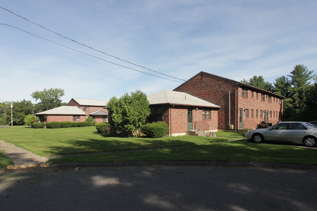 Baron Apartments in Southington, CT - Building Photo - Building Photo