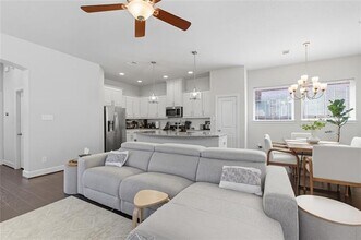 4311 Feather Ore Dr in Arlington, TX - Building Photo - Building Photo