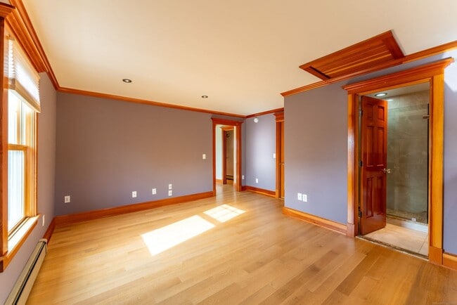 47 Stuart Ave in New London, CT - Building Photo - Building Photo