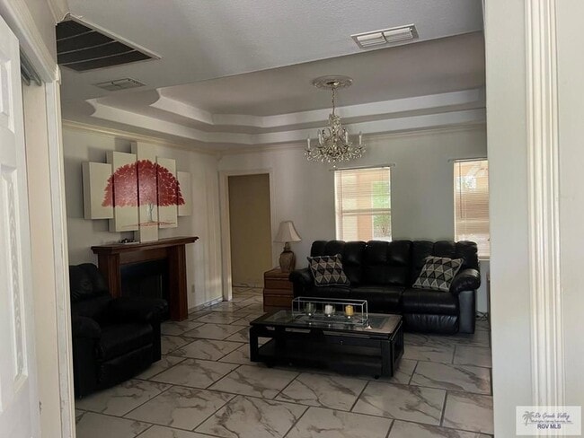 5597 Mystic Bend in Brownsville, TX - Foto de edificio - Building Photo