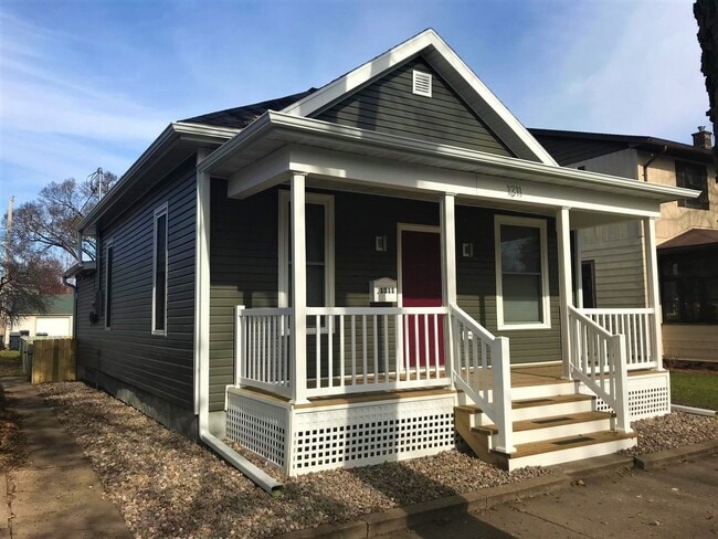 property at 1311 Winnebago St