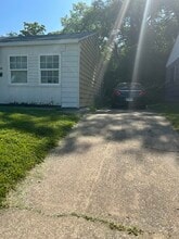 1148 S Hilton St in Decatur, IL - Building Photo - Building Photo