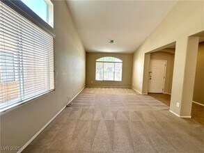 8686 Bolton Ct in Las Vegas, NV - Building Photo - Building Photo