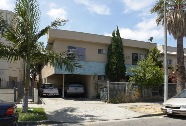 6022 Romaine St in Los Angeles, CA - Building Photo - Building Photo