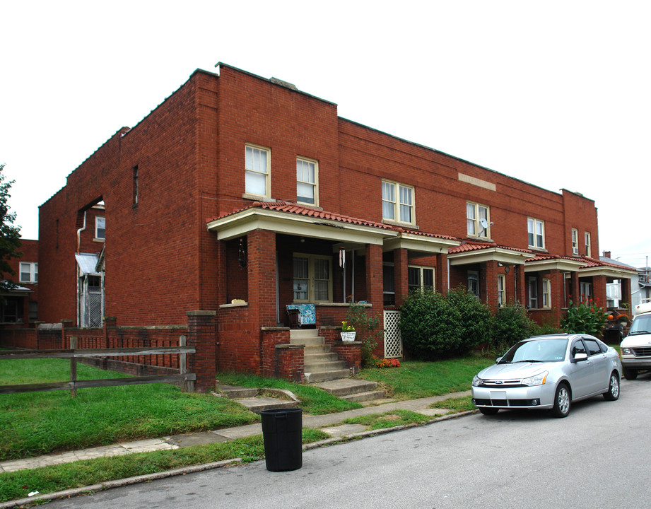 500-502 Hall St in Charleston, WV - Building Photo