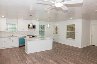 3424 Hilton Dr in Mesquite, TX - Building Photo - Building Photo