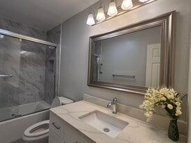 8939 Mango Ave in Fontana, CA - Building Photo