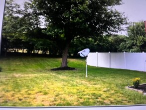 108 Willow Turn in Mount Laurel, NJ - Building Photo - Building Photo