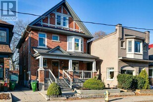 528 Runnymede Rd in Toronto, ON - Building Photo