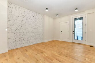 200 Maverick St, Unit 1 in Boston, MA - Building Photo - Building Photo