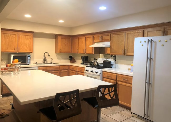 14 Orange Blossom Way in Watsonville, CA - Foto de edificio - Building Photo