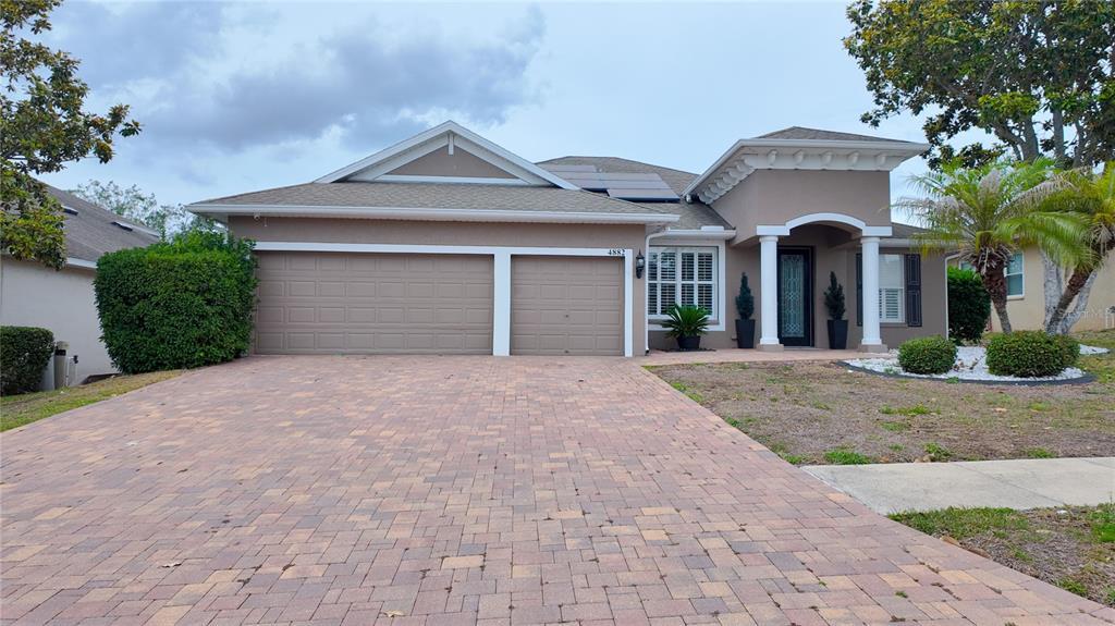 4882 Larkenheath Dr in Spring Hill, FL - Building Photo