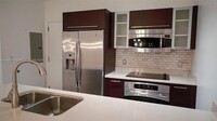 333 NE 24th St, Unit 1811 in Miami, FL - Building Photo - Building Photo