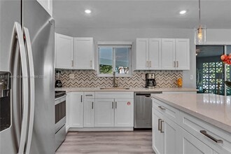 204 SW 19th Ave in Fort Lauderdale, FL - Building Photo - Building Photo