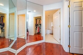 115 Kensington Ln in Livingston, NJ - Building Photo - Building Photo