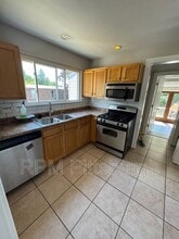397 Moon Clinton Rd in Coraopolis, PA - Building Photo - Building Photo