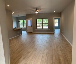 21414 Santa Carlo Ave, Unit Apt A in Lago Vista, TX - Building Photo - Building Photo