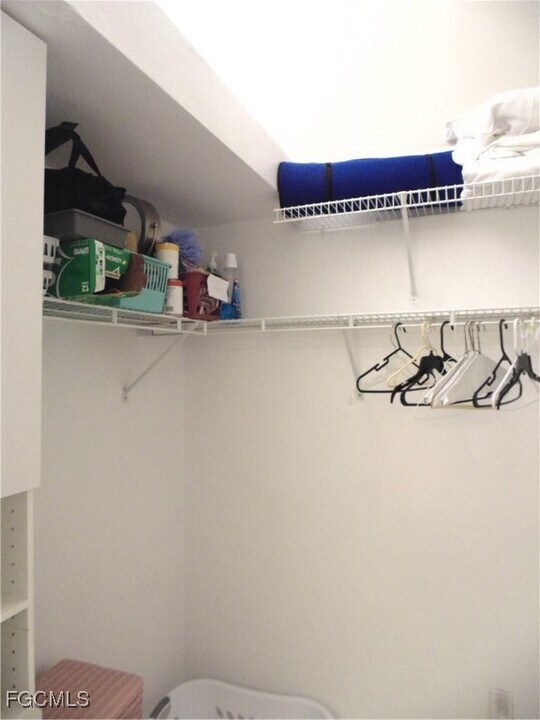 1900 Corona Del Sire Dr in North Fort Myers, FL - Building Photo