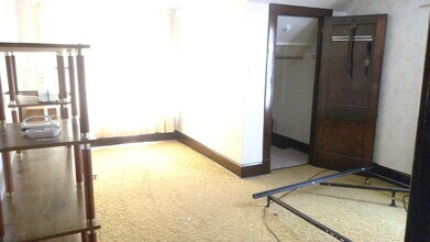 217 Connellsville St in Uniontown, PA - Building Photo - Building Photo