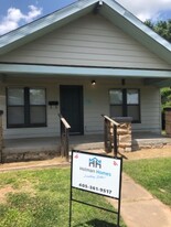 1116 E Broadway St in Cushing, OK - Building Photo