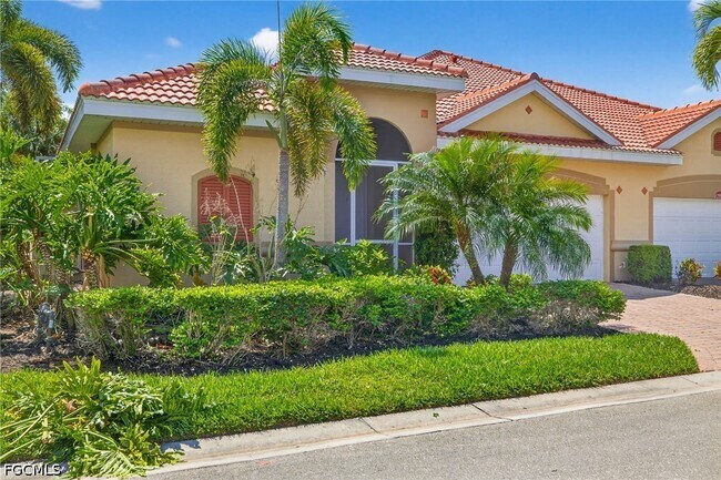 13962 Avon Park Cir in Ft. Myers, FL - Building Photo - Building Photo