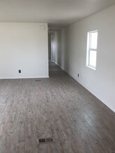 421 N Hooper Ave in Soda Springs, ID - Foto de edificio - Building Photo