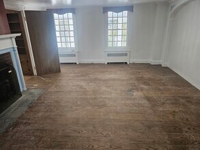10 N Lake St in Litchfield, CT - Building Photo - Building Photo