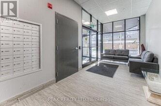 30 George St S in Cambridge, ON - Building Photo - Building Photo