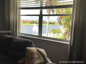 8600 SW 212th St-Unit -212 in Cutler Bay, FL - Building Photo - Building Photo