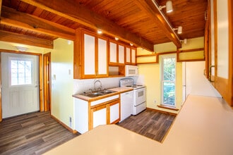10644 Peach Ridge Rd in Athens, OH - Building Photo - Building Photo