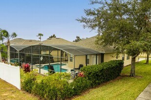 520 Pineloch Dr in Haines City, FL - Building Photo