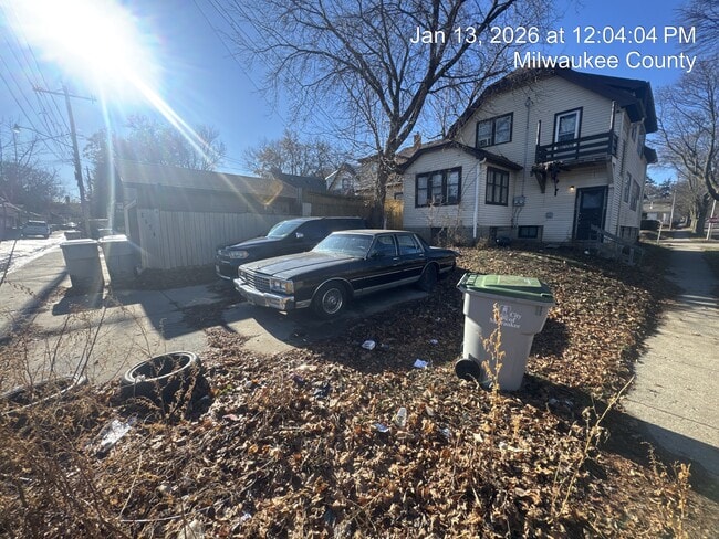 2578 N 52nd St in Milwaukee, WI - Building Photo - Building Photo