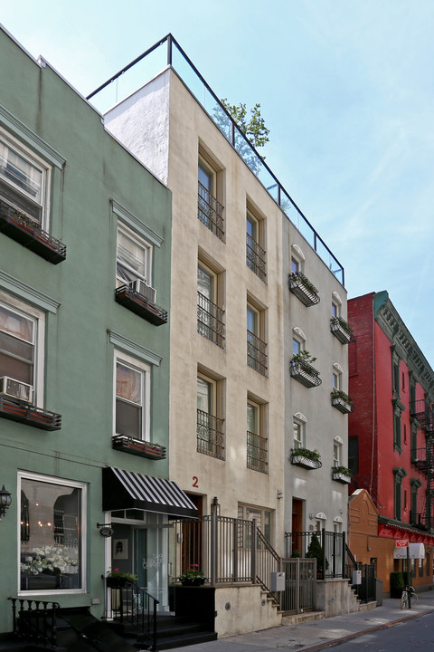 Coversion To Sfr in New York, NY - Building Photo