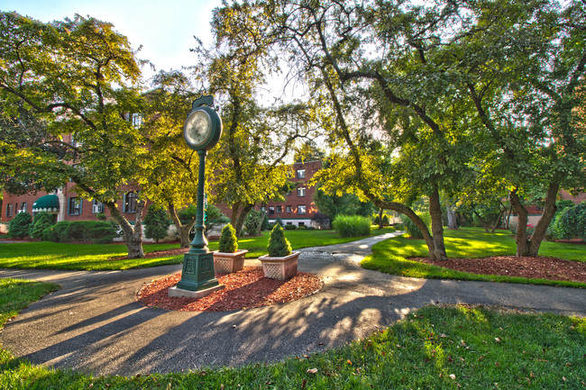 Highland Park Club Apartments photo'