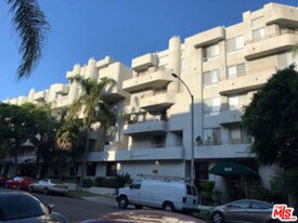 500 S Berendo St in Los Angeles, CA - Building Photo