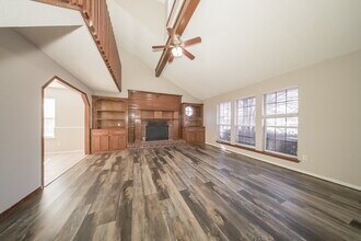 11240 Cimarron Dr in Oklahoma City, OK - Building Photo - Building Photo