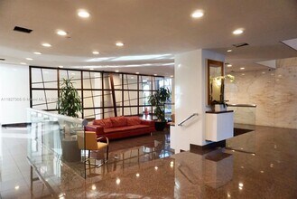 1541 Brickell Ave in Miami, FL - Building Photo - Building Photo