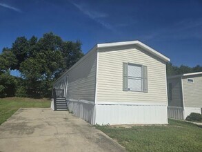 1123 Walt Williams Rd in Lakeland, FL - Building Photo - Building Photo