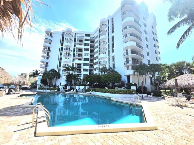 1361 S Ocean Blvd in Pompano Beach, FL - Building Photo - Building Photo