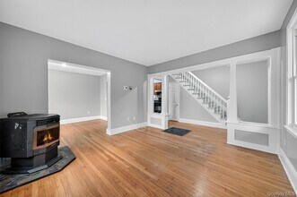 4 Lark St in Washingtonville, NY - Building Photo - Building Photo