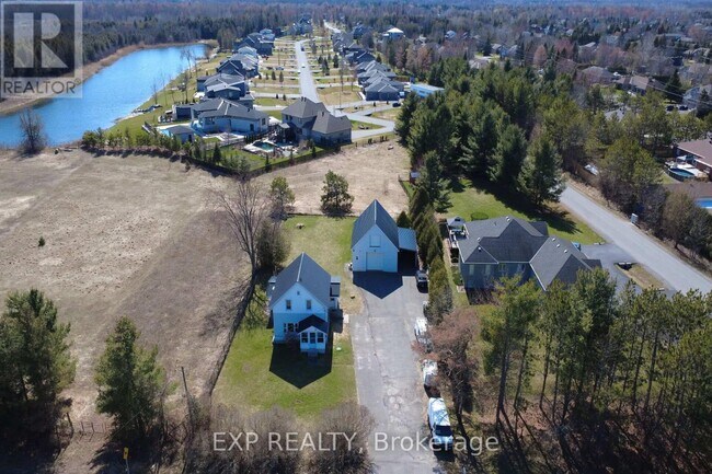property at 1558 Stagecoach Rd