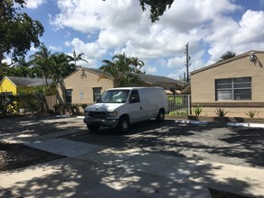 1927-1931 Lincoln St in Hollywood, FL - Building Photo - Building Photo