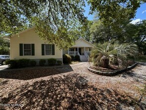 1865 Oak Harbour Dr SW in Ocean Isle Beach, NC - Building Photo - Building Photo